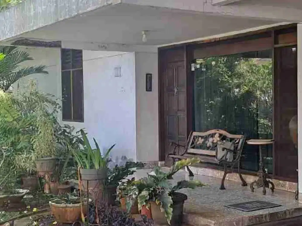 Rumah Luas di Komplek Exclusive AURI Jatiwatingin Jakarta Timur