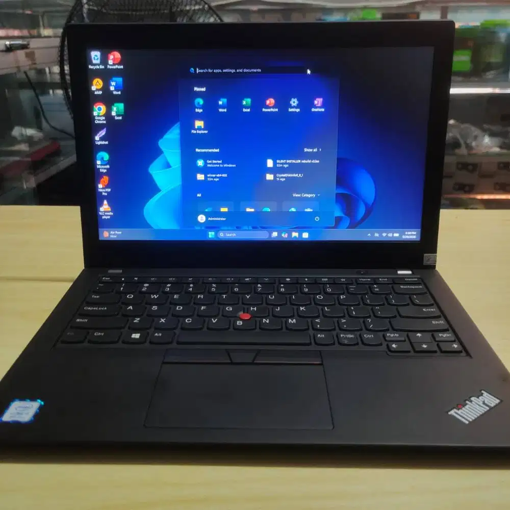 Laptop Lenovo Thinkpad X280 Intel Core i5 8th 8/256 Fulset Dusbook Lik