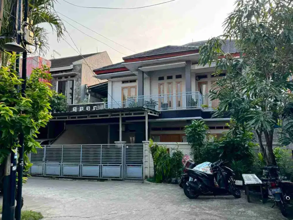 Rumah Dekat pintu toll 5Kamar Tidur di Bintara Kota Bekasi