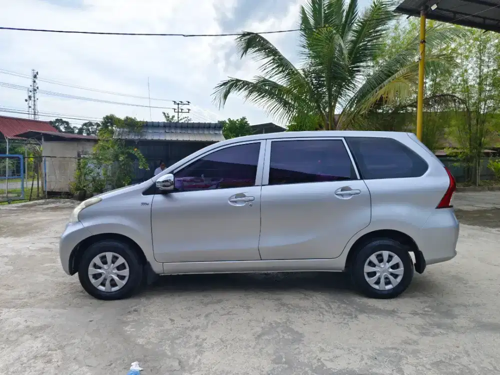 Toyota Avanza Lengkap Hidup