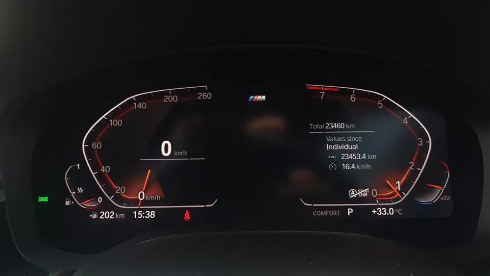 Km 23rb bmw 520i m sport 2023 hitam