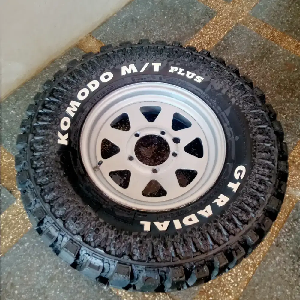 Velg Ring 15+ Ban Mt komodo kondisi 99%