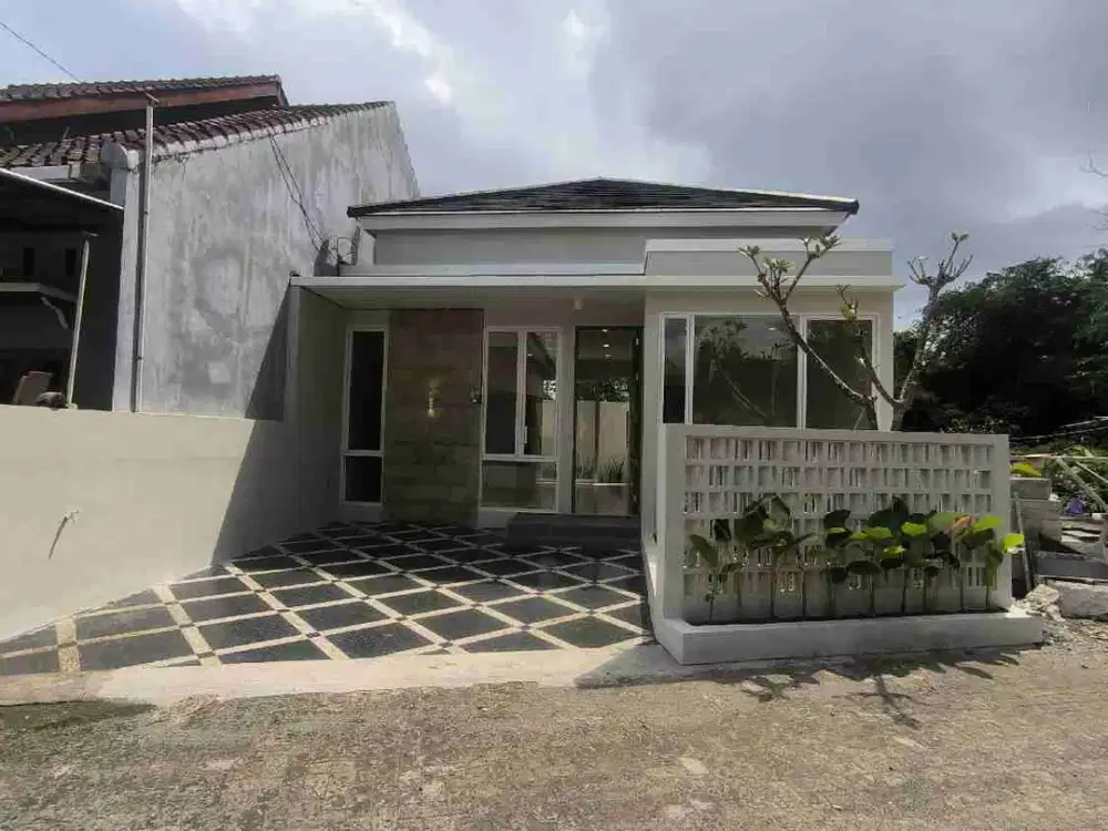 RUMAH SIAP HUNI DI JALAN GITO GATI, DEKAT DENGAN MASJID SUCIATI