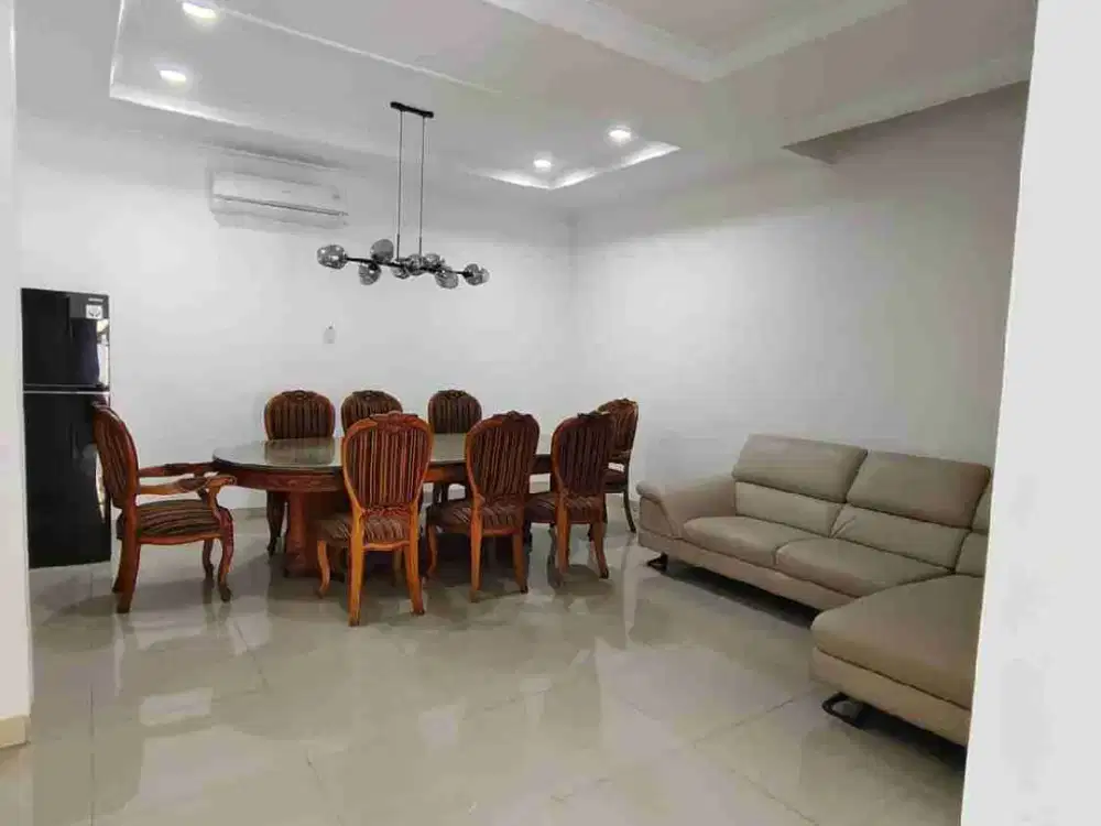 Disewakan Rumah di Pluit uk 7x15m Furnished