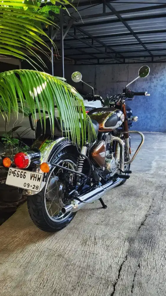 Royal Enfield clasic 350  tahun 2023