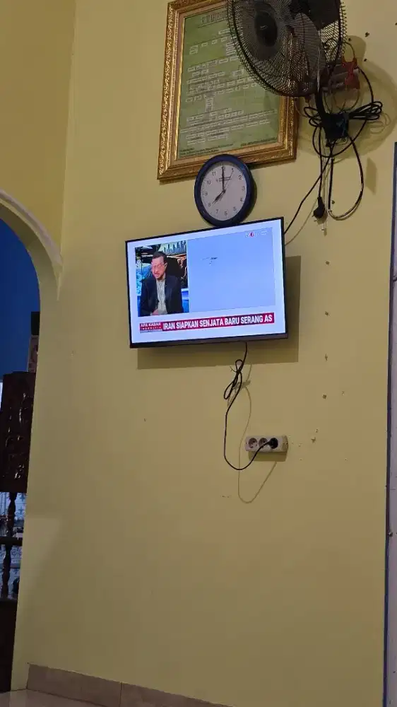 Jual bracket tv, braket tv, briket tv, breket tv, gantungan tv banua