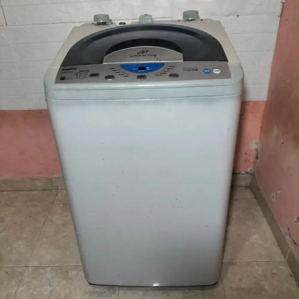 Mesin cuci 1tabung Sanyo sudah di manual,8 kg normal Brkasi utara