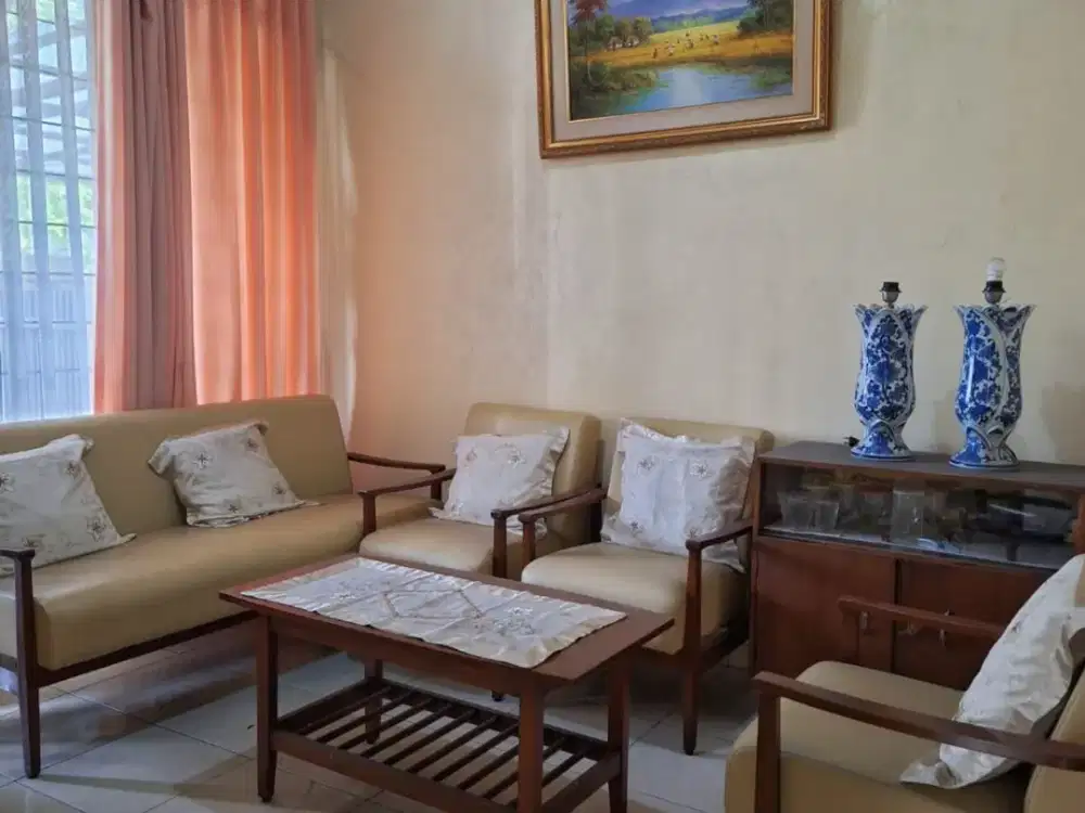 Rumah sayap sawah kurung bandung jawa barat