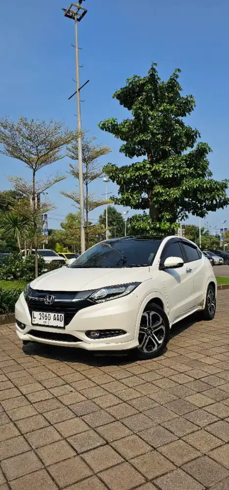 Honda HR-V 1.8 Prestige Automatic 2016 (Two Tone)