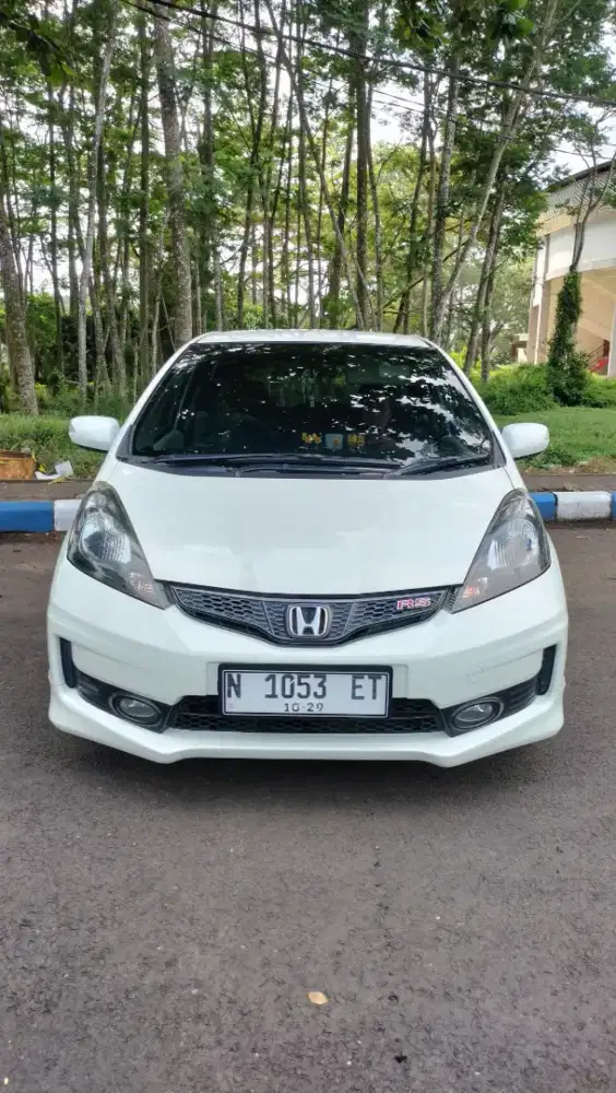 JAZZ RS GE8 AT 2013