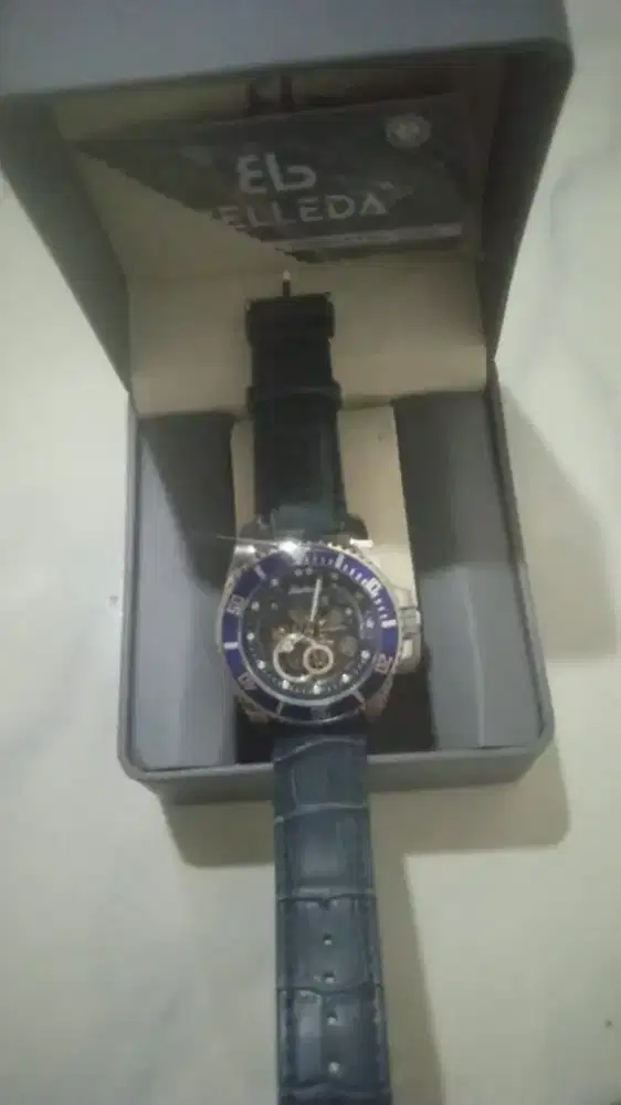JUAL JAM TANGAN TALI KULIT BELLEDA B 947