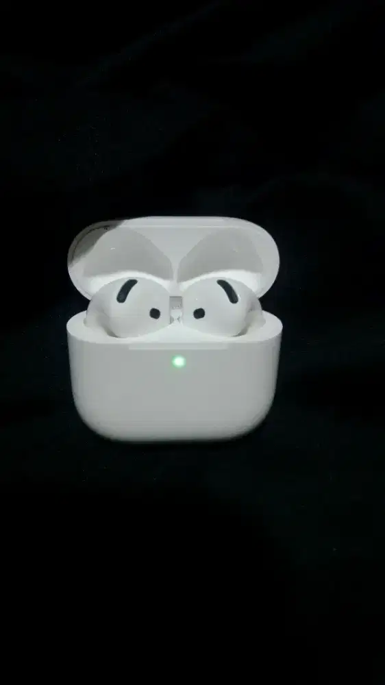 Airpods gen 4 second