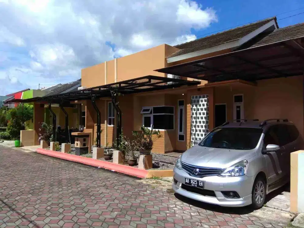 Rumah Di Belakang Nasmoco Janti