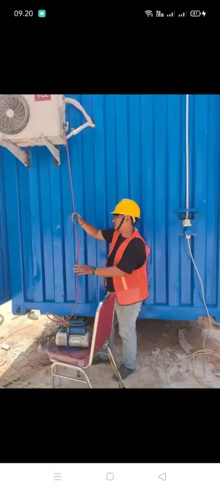 Jasa servis AC kulkas mesin cuci kompa air dll bergaransi