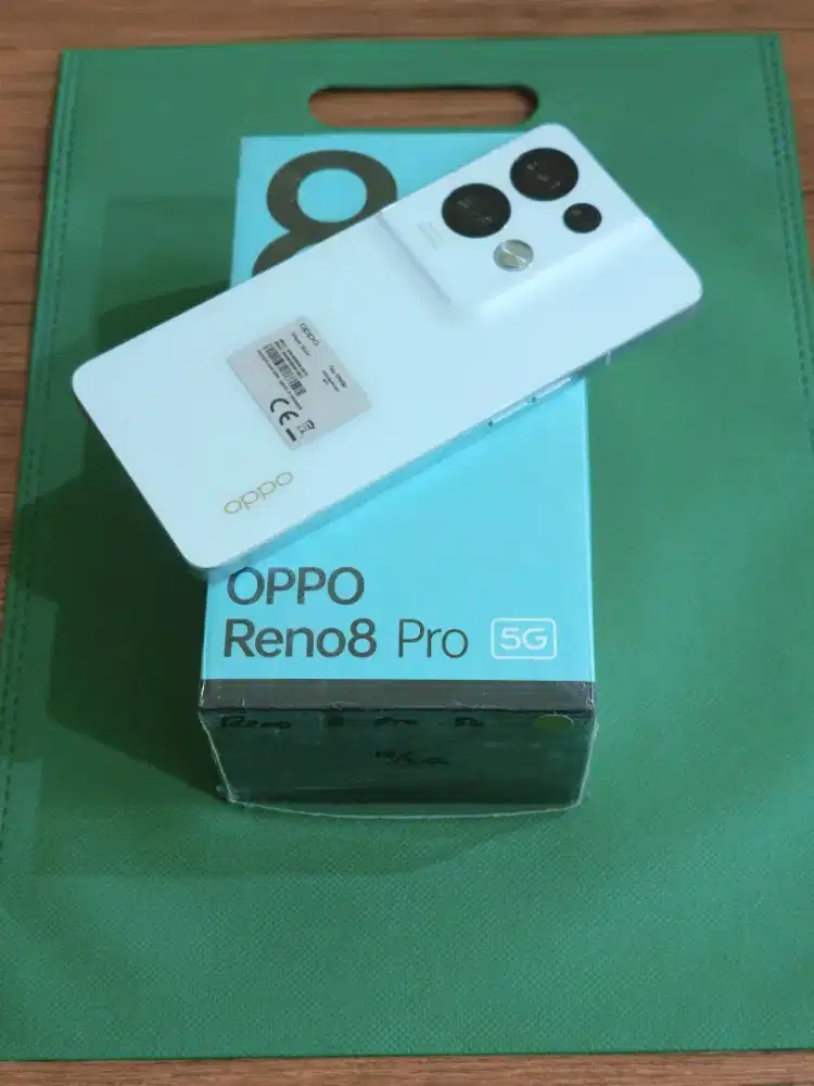 Oppo Reno 8 Pro 5G 12 256gb 
Mulus 99% like new