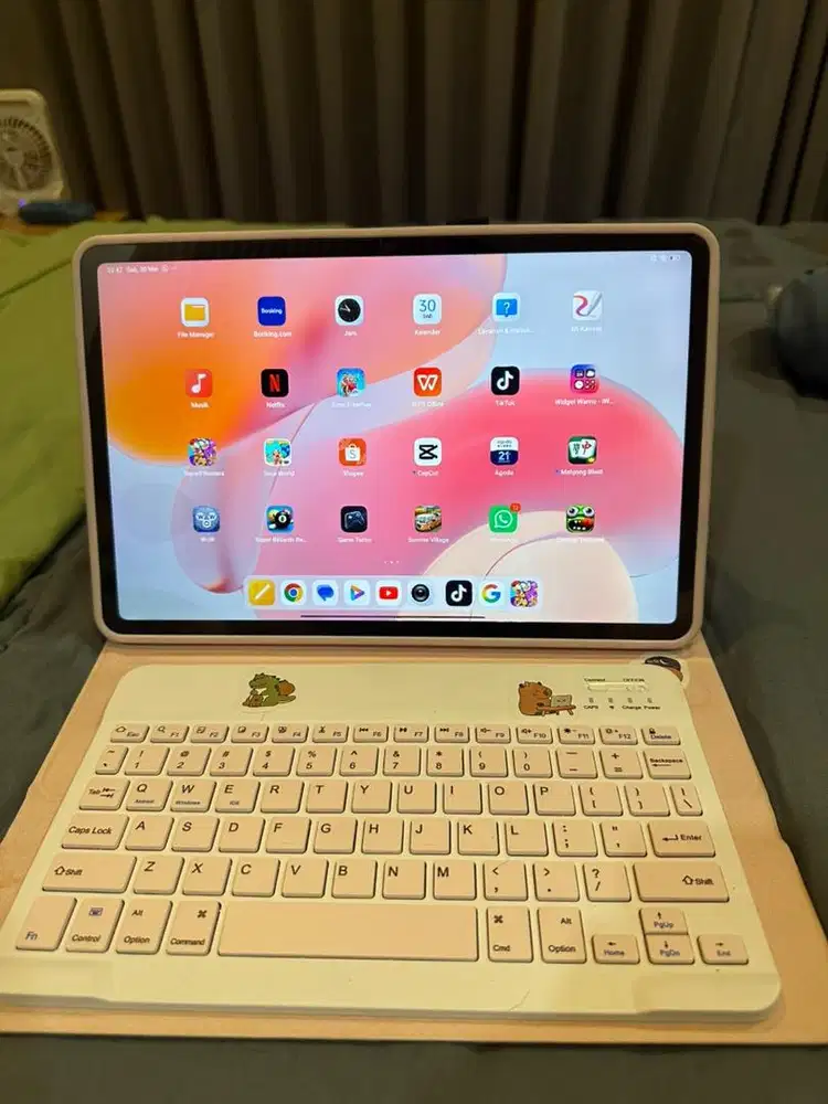 Redmi pad pro with keyboard and case
