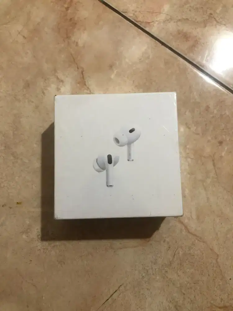 Apple AirPods Pro (2nd generation) garansi aktif baca Deskripsi