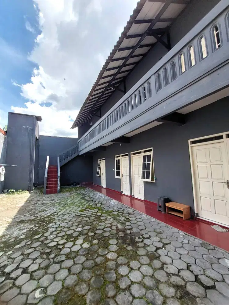 Rumah Induk dan Kos di Maguwoharjo dalam Ringroad