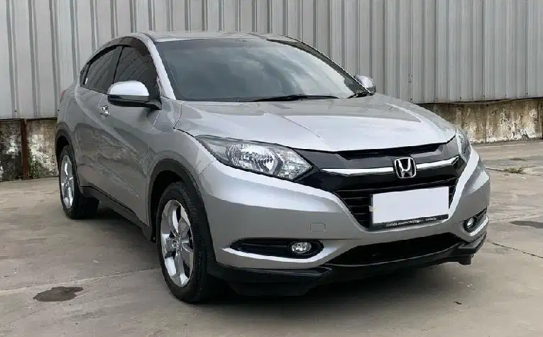DP MURAH Honda HR-V 1.5 E Bensin-AT 2018 Silver CSYFB