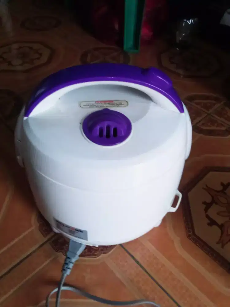 Jual aja magic com ukuran 1L,Normal pemakaian aja.