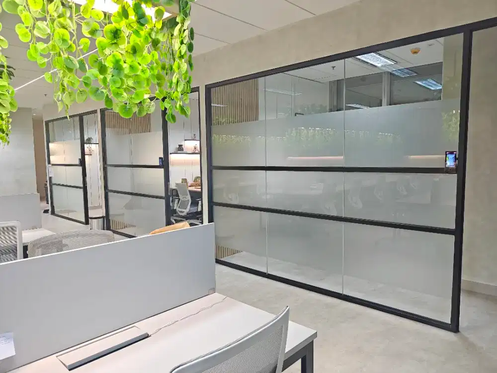 Tukang kusen dan interior