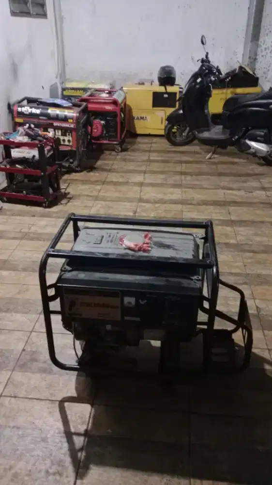 Jual disini aja ac dan genset rusaknya