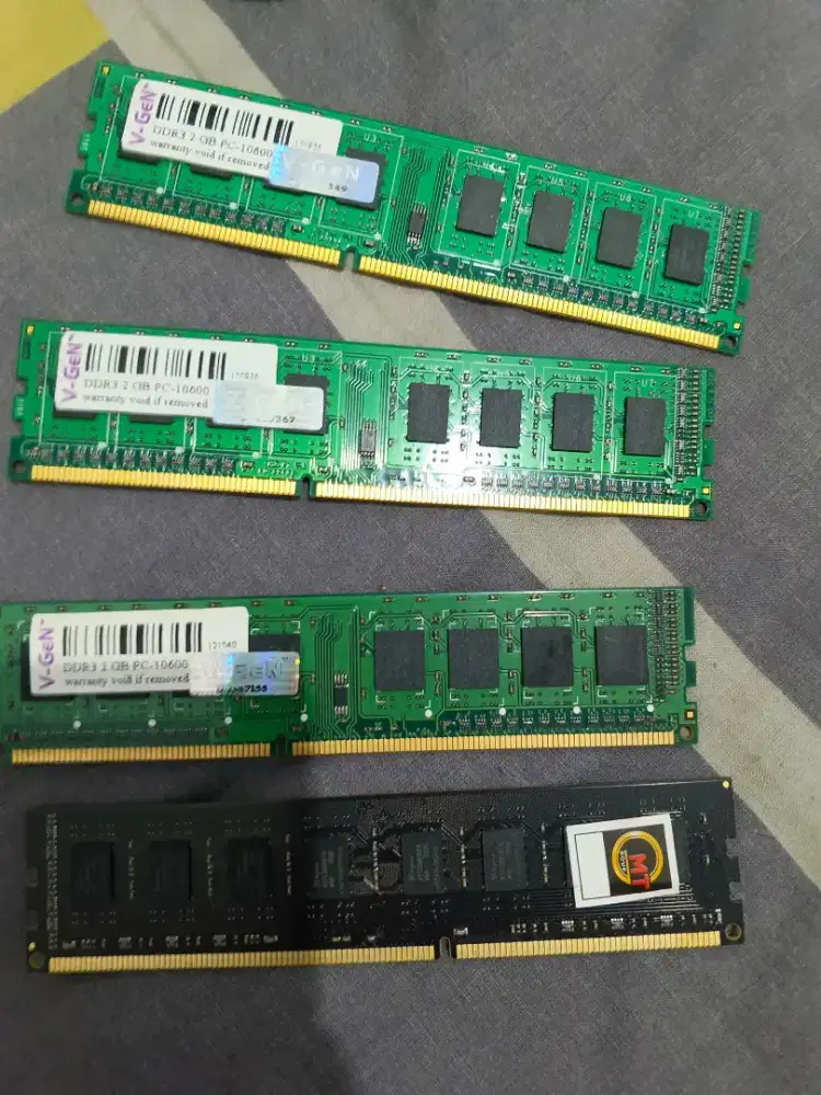 Ram 4gb ,2gb 3 keping & prossesor Intel i3 3220 free casing standar
