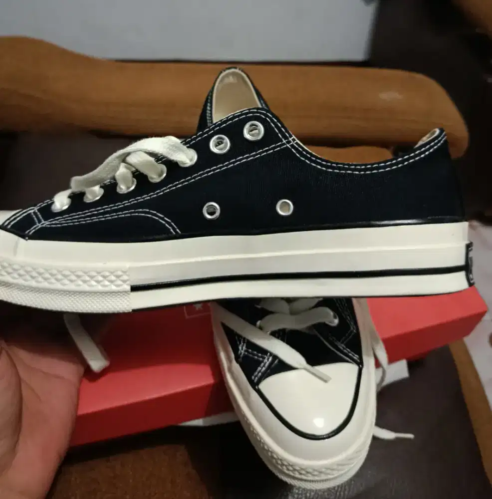 Sepatu converse Chuck Taylor Size 43