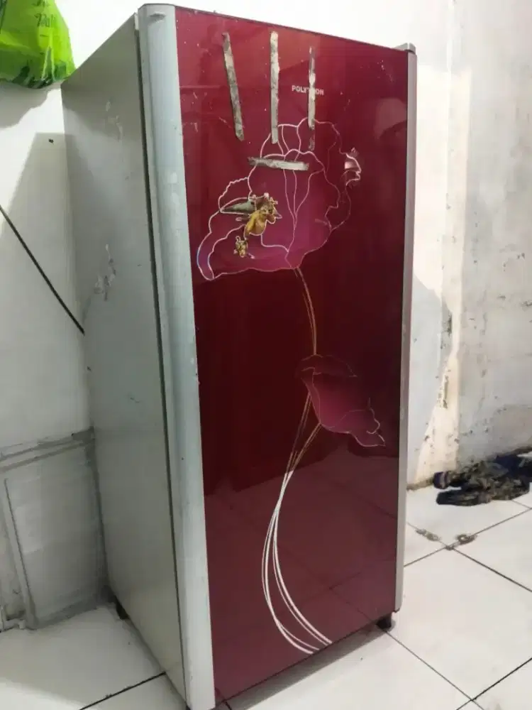 Dijual cepat kulkas nego sampe jadi