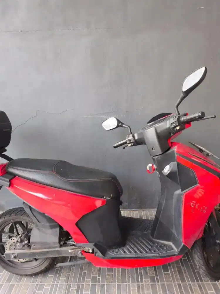 Sepeda Motor Listrik Gesits