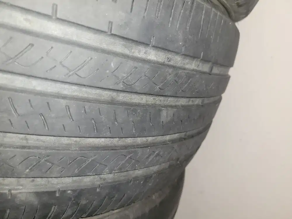 Ban GT savero suv 235 .55 .R18 copotan