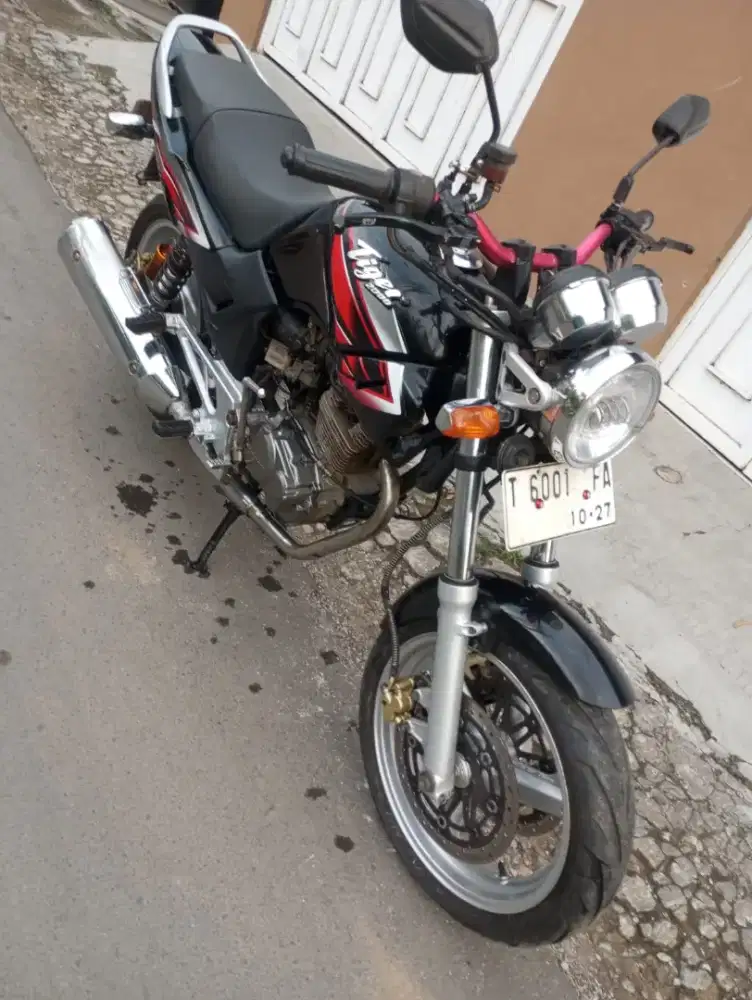 Tiger limbah Moge CB400