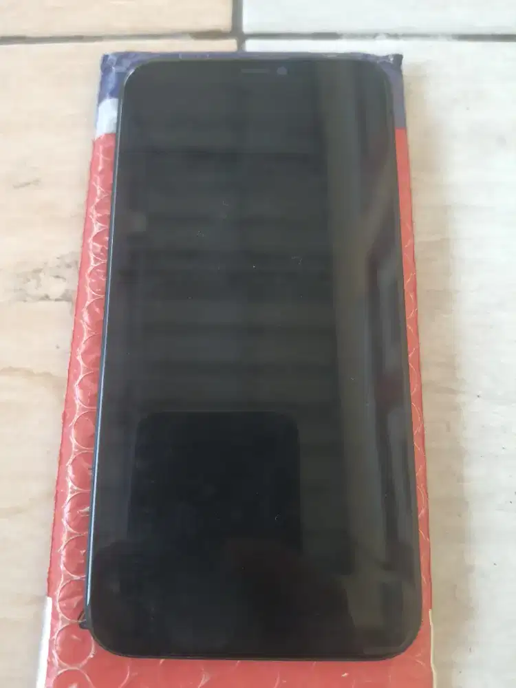 LCD Copotan Iphone 11