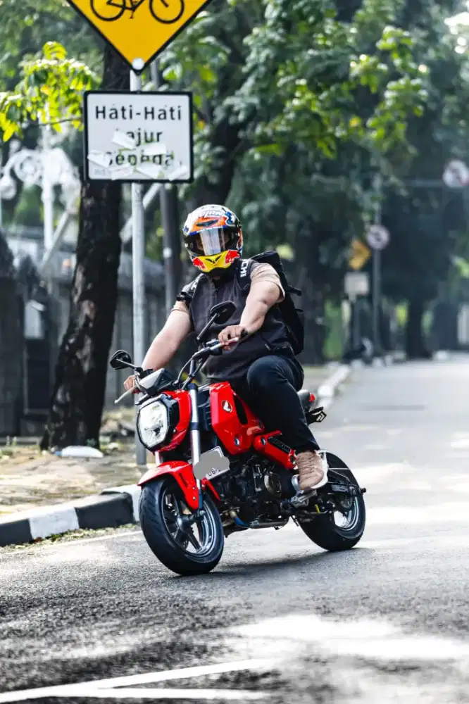Honda msx grom 125 thn 2021 stnk bpkb faktur n Dax monkey 125 cc