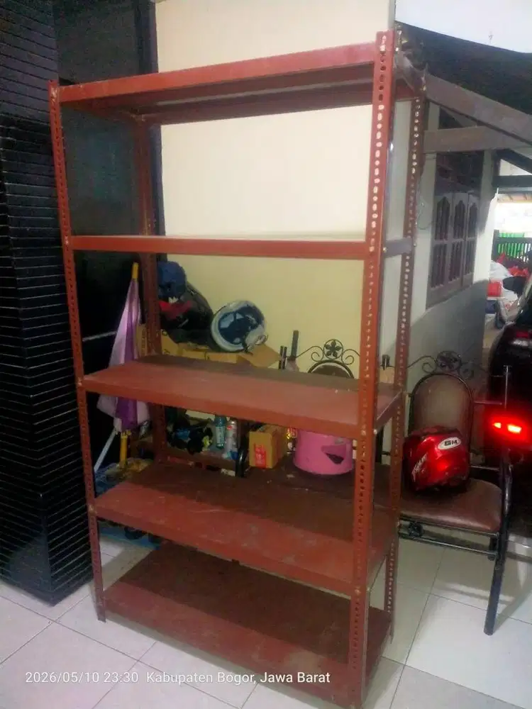 Dijual Rak Display Barang Usaha atau Perlengkapan Dapur