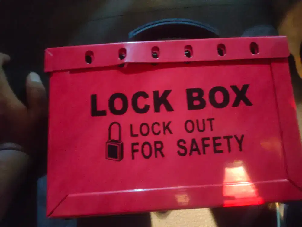 Lock box / lock out / for safety