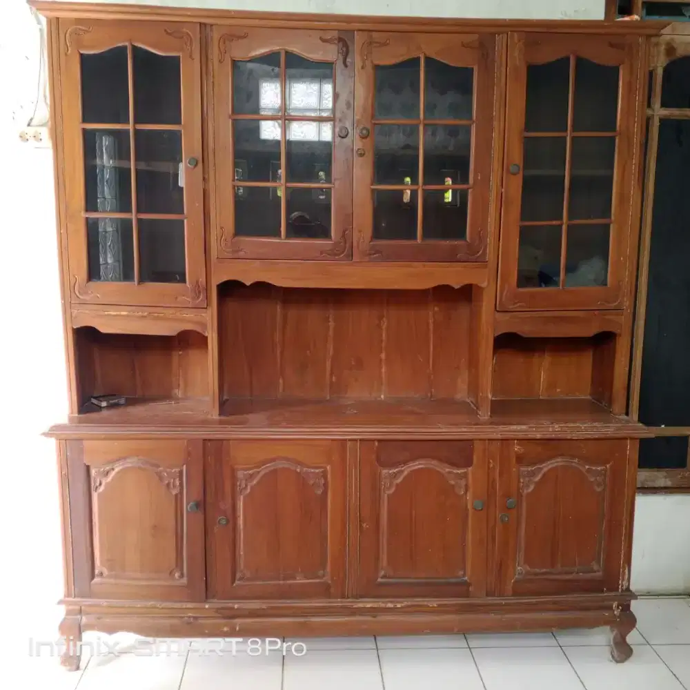 Lemari Bufet Kayu
