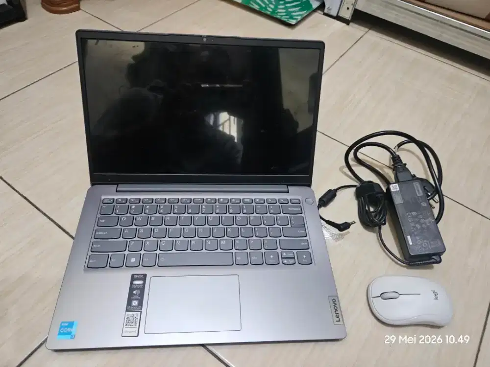 Laptop Lenovo Ideapad Slim i3 1215U 16GB/521GB