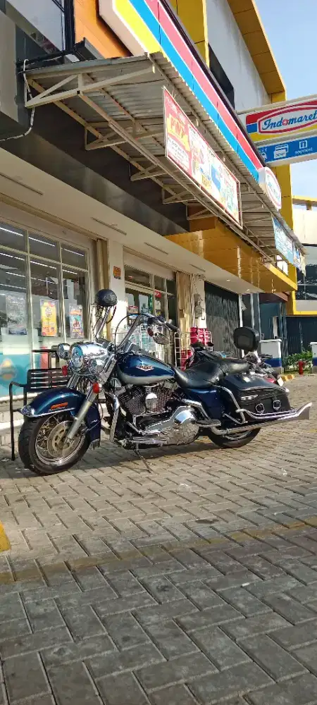 Harley davidson roadking