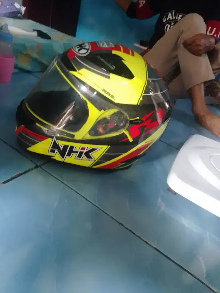 Helm merk nhk perempuan laki