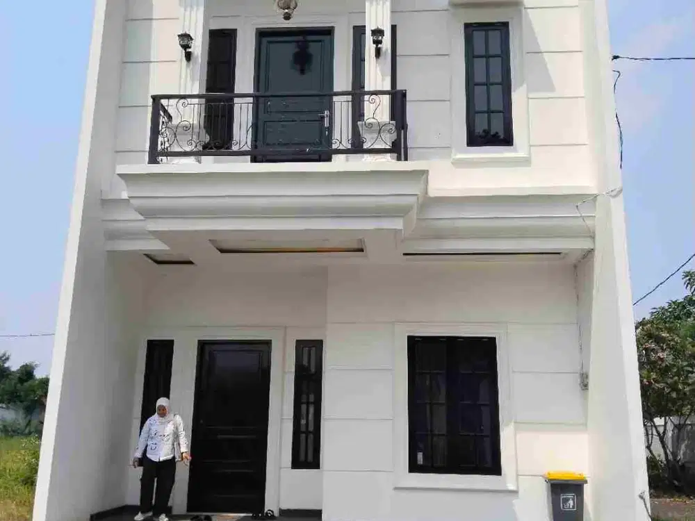 Rumah clasik 2 lt 1,8 M slangkah ke tol pasarebo jakarta timur