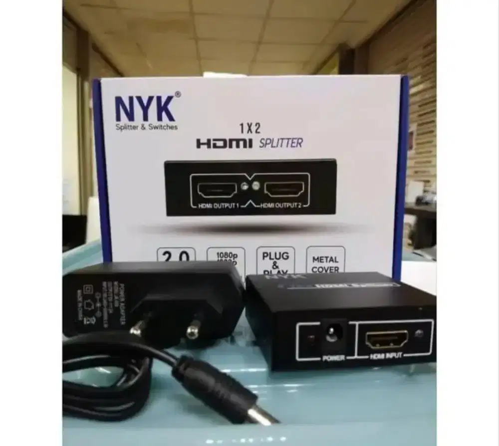 HDMI Splitter 2 port. Satu device bisa tampil ke 2 monitor