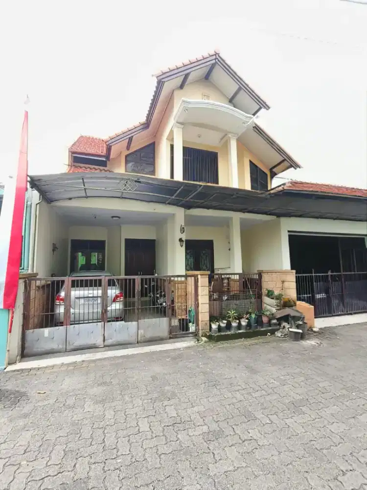 Rio second dijual komplek 2lantai (900jt)Cimanggis Depok