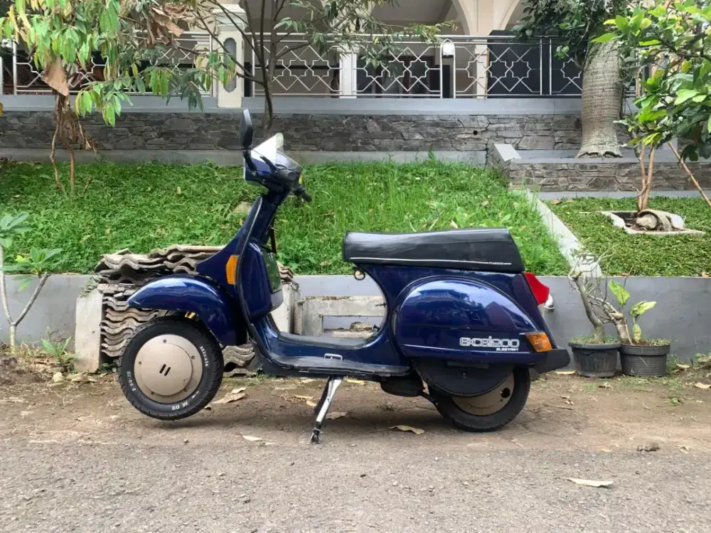 Vespa excel electric stater (D)