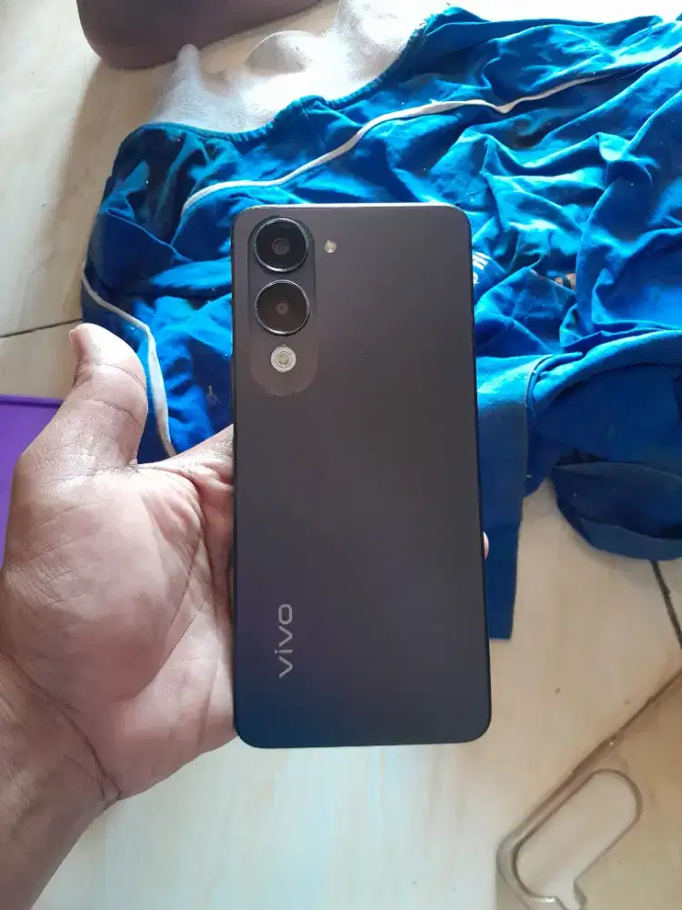 Vivo y04s ram 4 internal 64