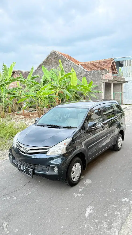 Daihatsu Xenia 2011 Bensin