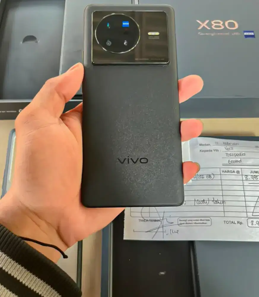 Vivo X80 12+8/256 gb like new