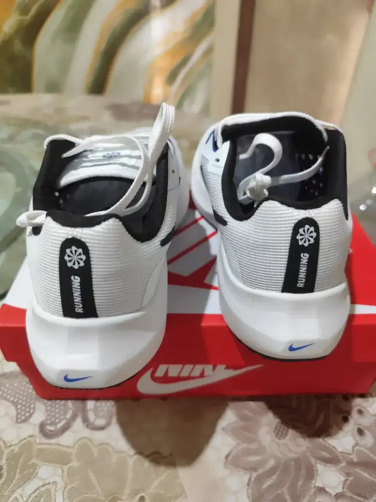 Nike Zoom Fly White lblk, size 40
