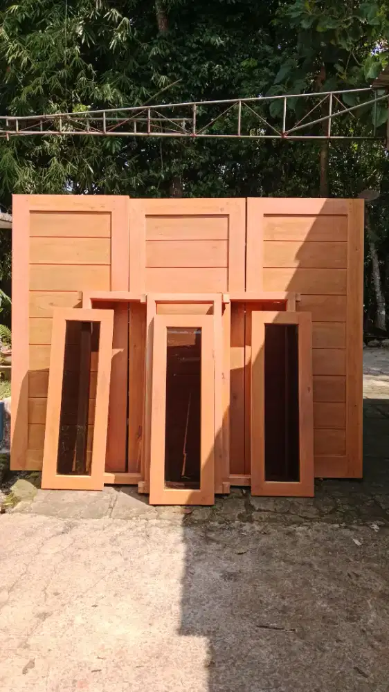 Pintu kamar kayu mahoni