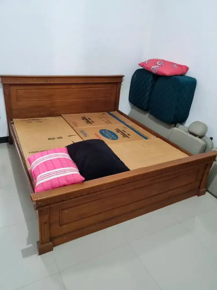 Dipan Kayu Jati ukuran 180x200